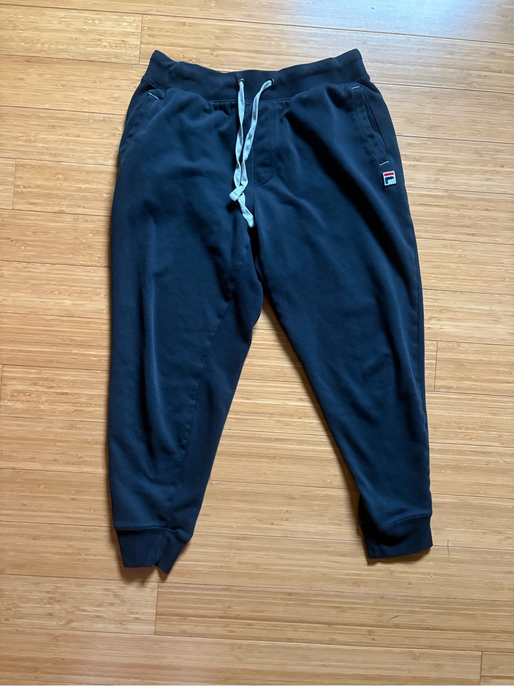 Fila Men's Black Jogger Sweatpants Size M with Gray Drawstring FREE SHIPPING